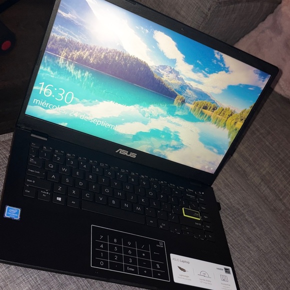 ASUS Sleek Black Laptop